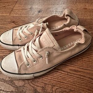 Converse Low Top Sneakers in Blush Pink and White